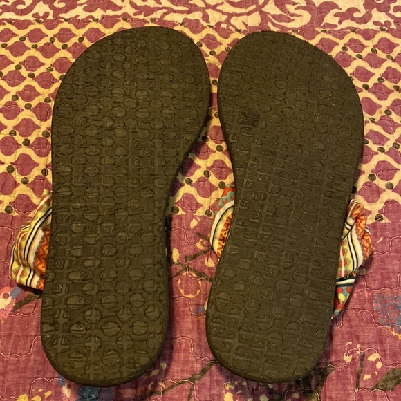 Sanuk yoga cloth slides in like new condition size 8 - Picture 5 of 6